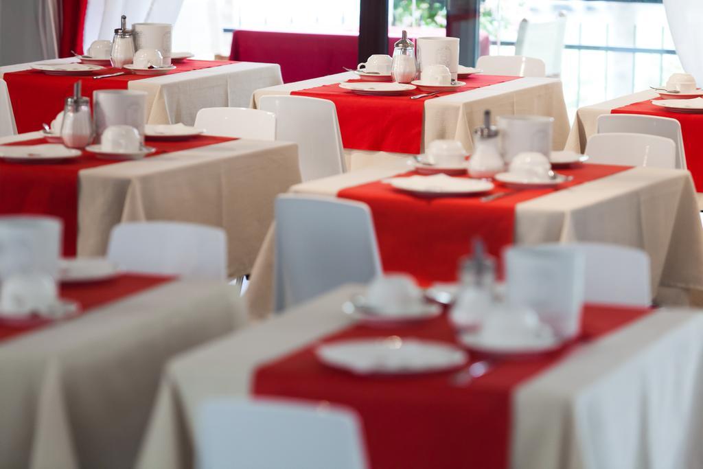 Sporthotel Villa Stella Torbole Sul Garda Exteriör bild