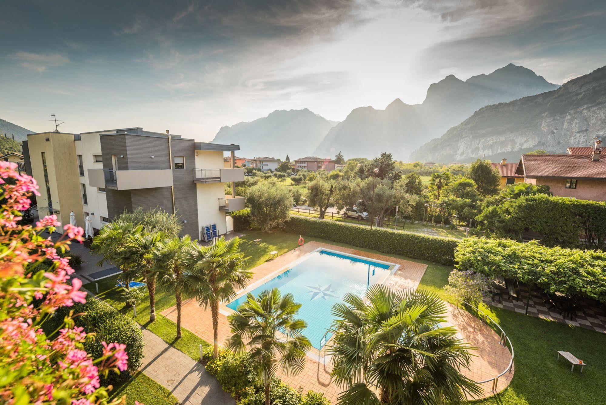 Sporthotel Villa Stella Torbole Sul Garda Exteriör bild